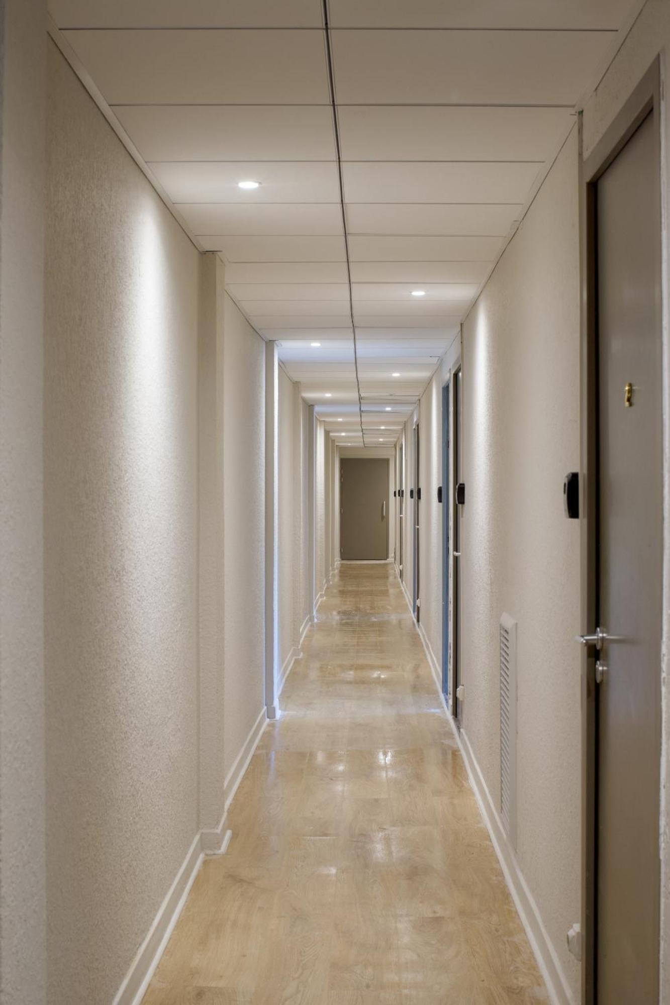 Hotel Gab House Bron Esterno foto